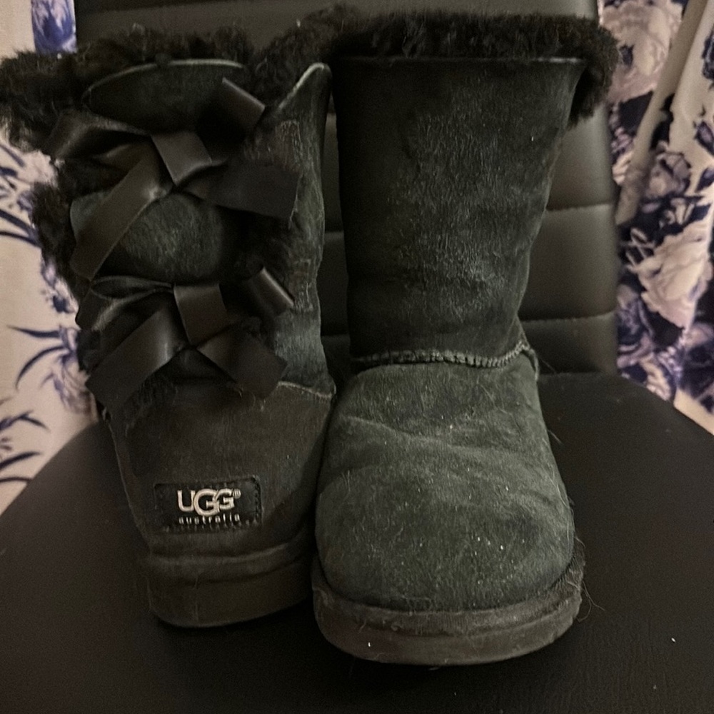 Ugg black boots with bows 🎀